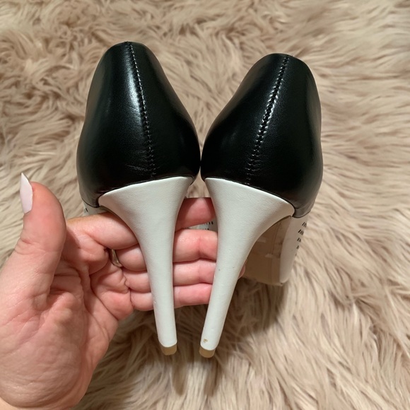 🌸 French Connection laser cut B&W pointed heels - Picture 4 of 8